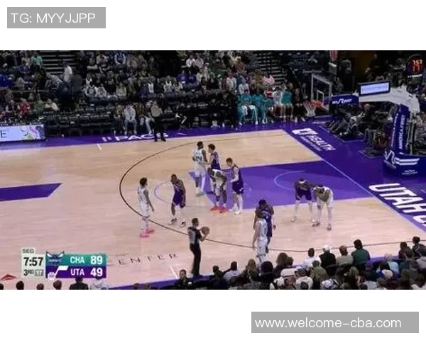 黄蜂篮板优势显著全场65-31领先爵士前场篮板21-11表现抢眼